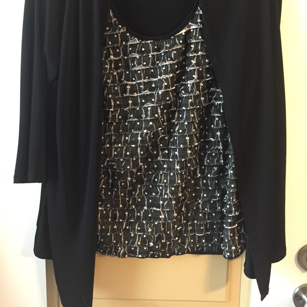 Black and white faux 2 piece!